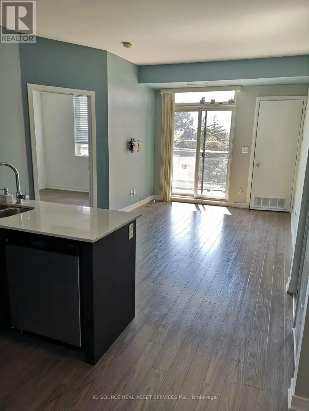 423 - 3560 St. Clair Avenue E, Toronto (Kennedy Park)