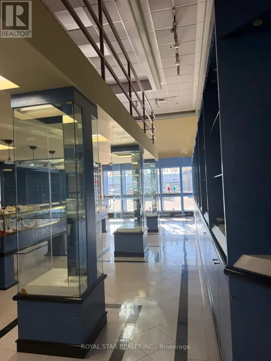 6 - 4040 Steeles Avenue W, Vaughan (Steeles West Industrial)