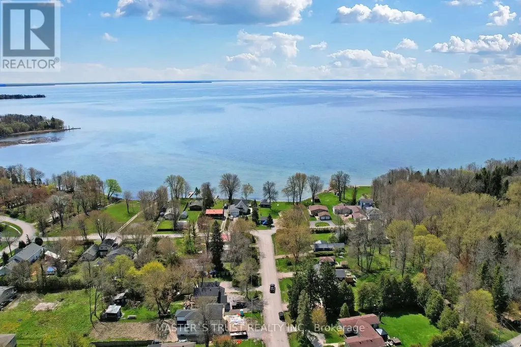 3965 Hilltop Road, Ramara