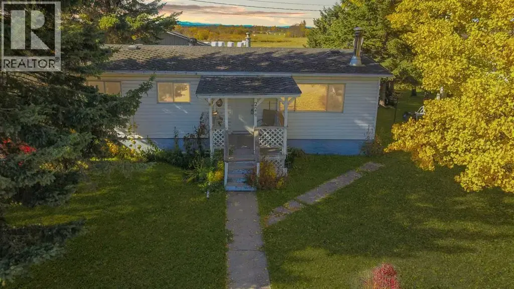 224 5 Street Nw, Sundre