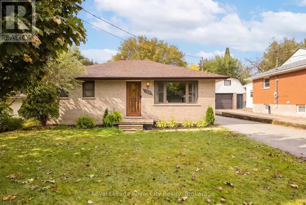 166 Victoria Road N, Guelph (St. George's)