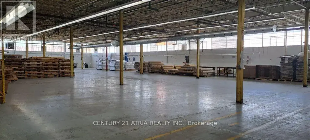 3 - 110 Mack Avenue S, Toronto (Clairlea-Birchmount)