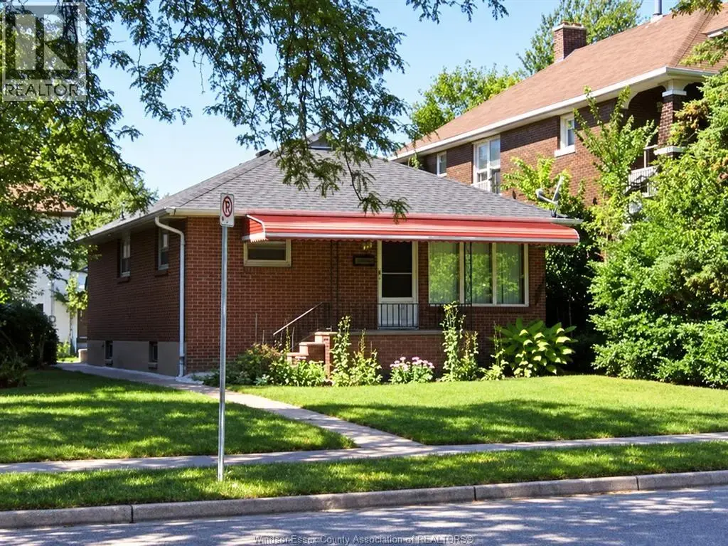 787 Campbell Unit# Room 1, Windsor