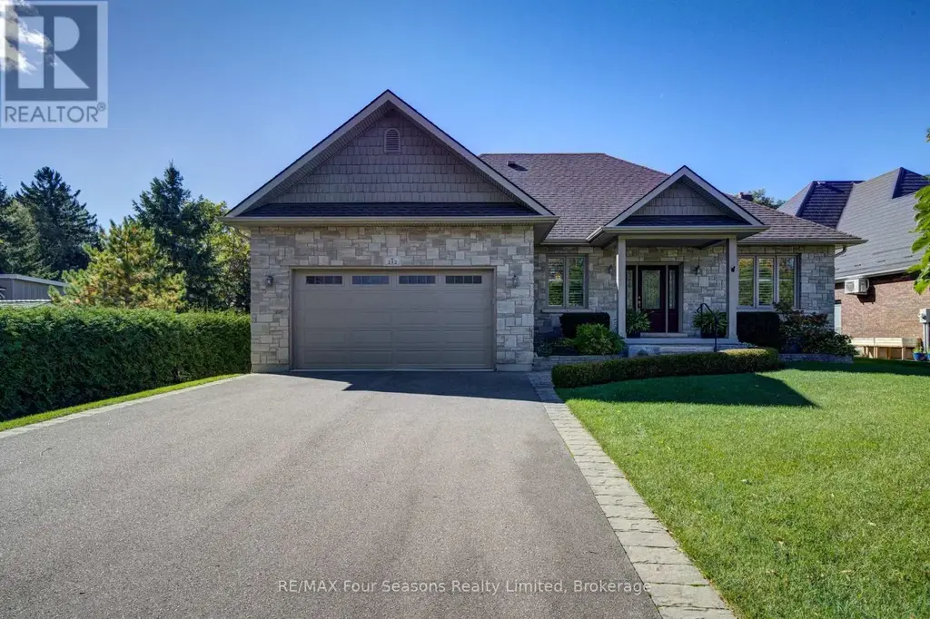 212 Pearson Street, Meaford