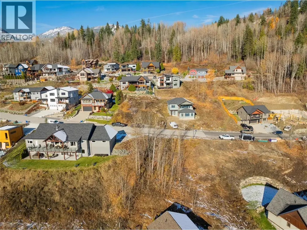 933 Redstone Drive, Rossland