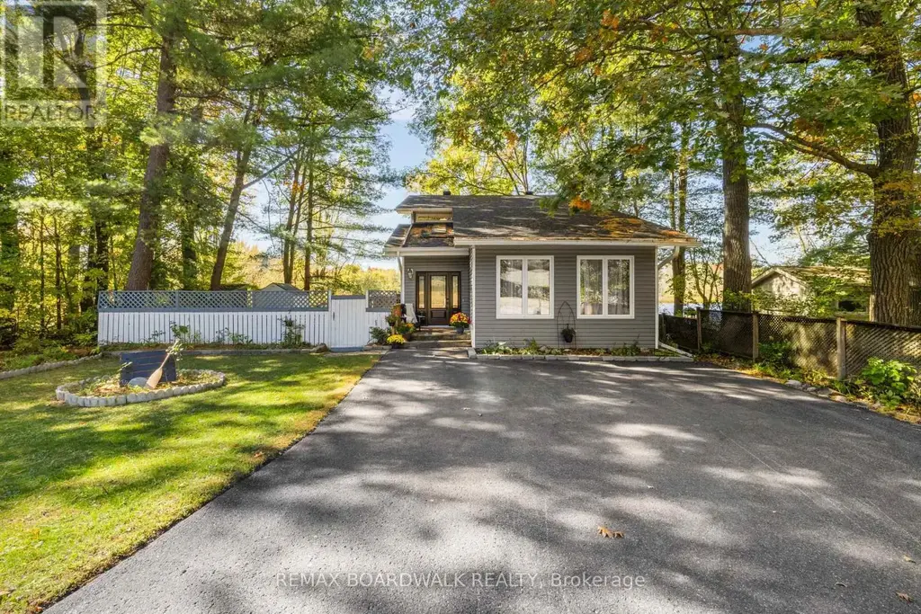1312 Bayview Drive, Ottawa