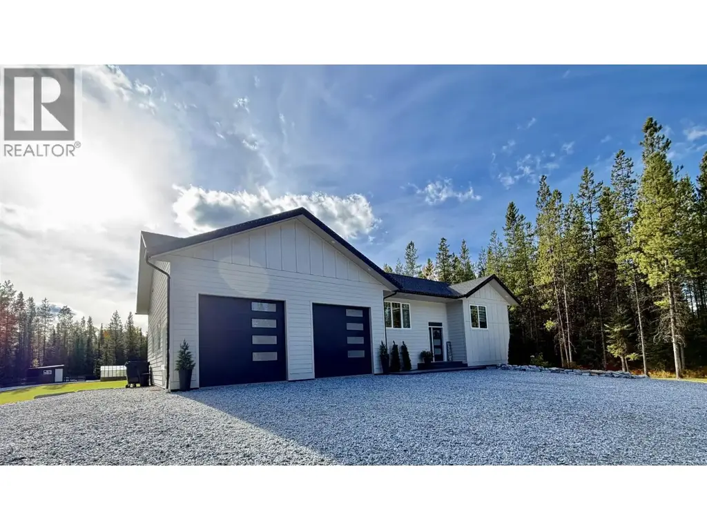 51925 Guest Frontage Road, Cluculz Lake