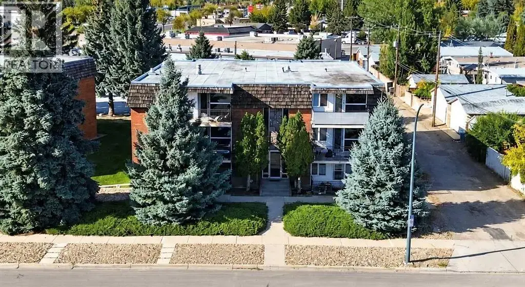 304, 1716 Henderson Lake Boulevard S, Lethbridge