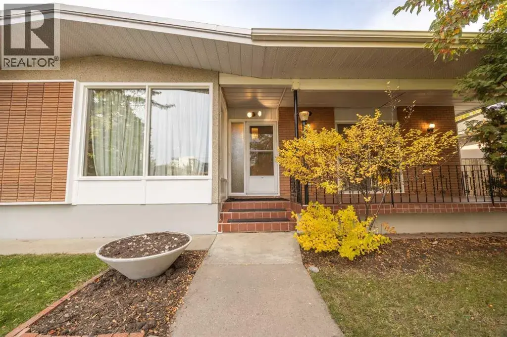 53 Kentish Drive Sw, Calgary