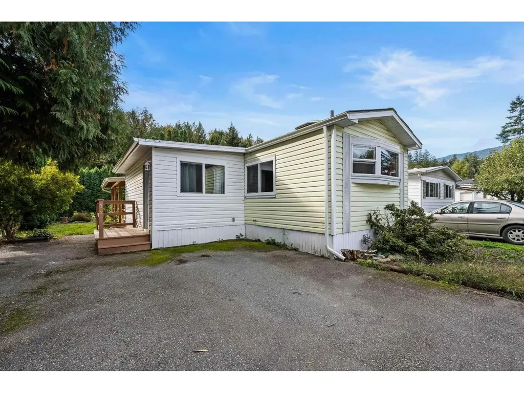 222 45835 Sleepy Hollow Road, Cultus Lake East, Cultus Lake