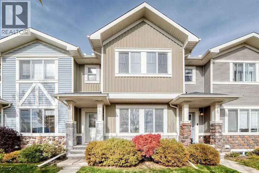 17 Kings Heights Drive Se, Airdrie