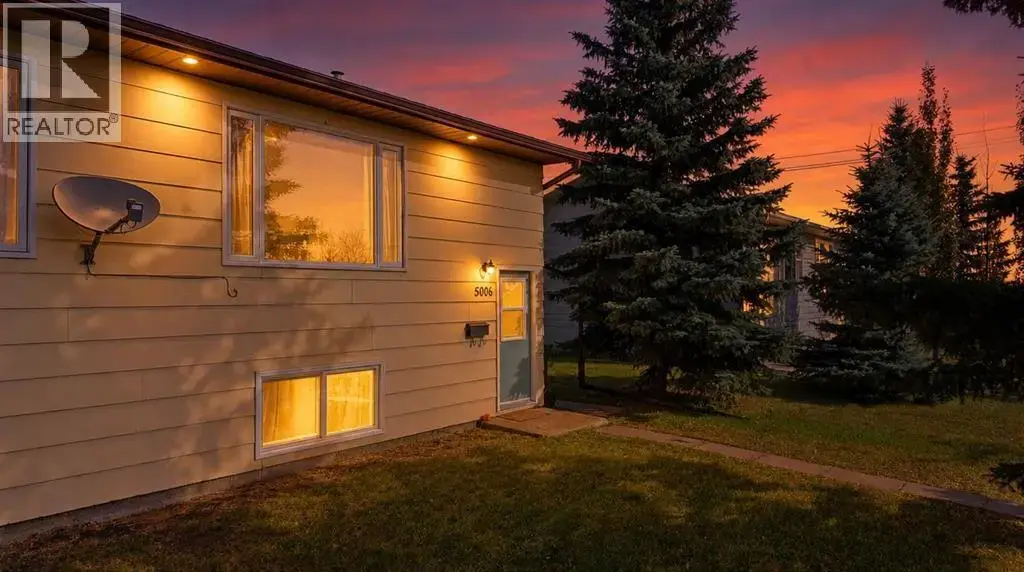5006 63 Avenue, Ponoka