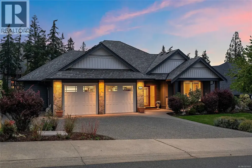 2152 Champions Way, Langford