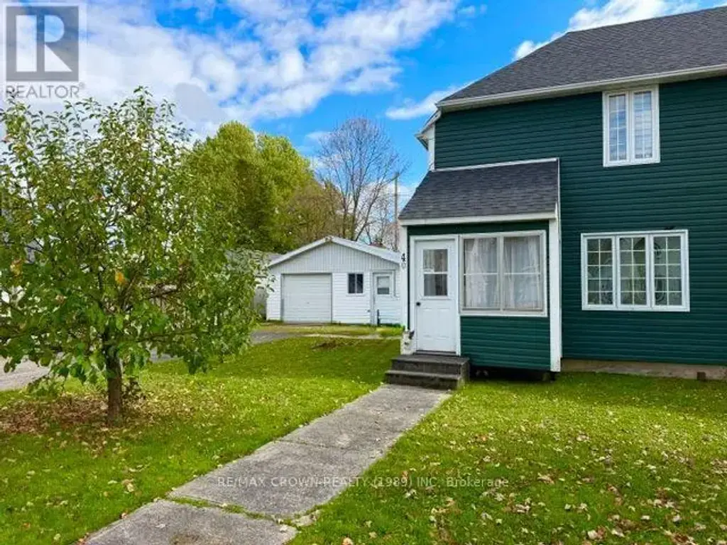 40 Dallyn Avenue, Kapuskasing