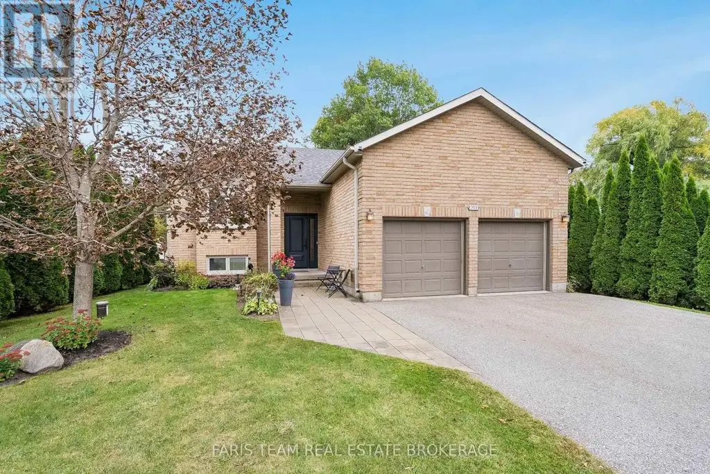1011 Ferrier Avenue, Innisfil (Lefroy)