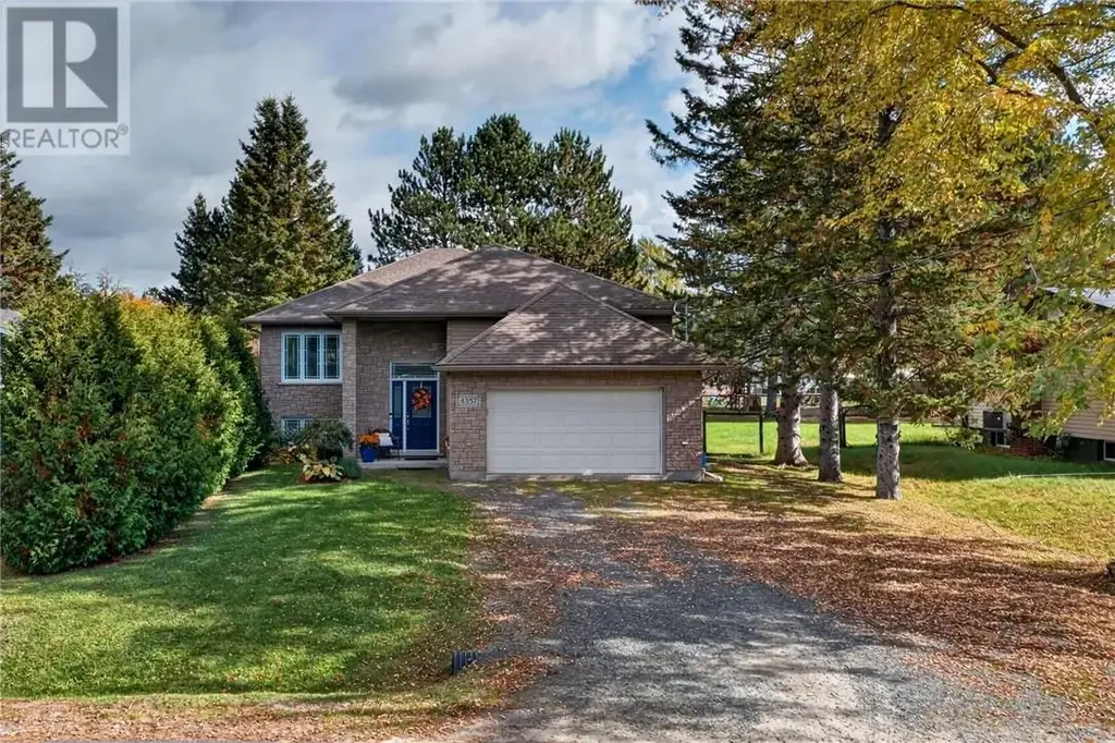 4357 Noel Street, Val Therese