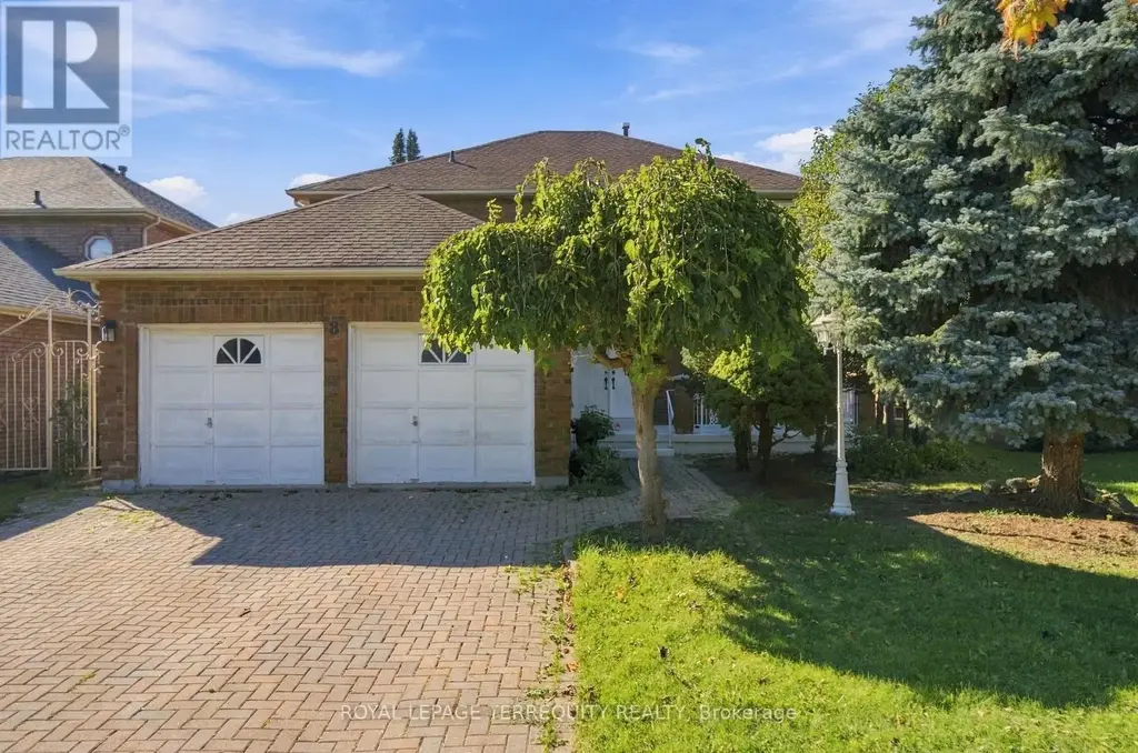 8 Mallory Avenue, Markham (Milliken Mills East)