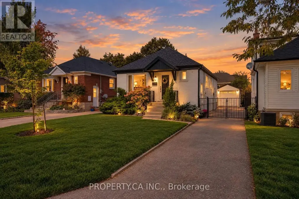 44 Daniels Street, Toronto (Stonegate-Queensway)