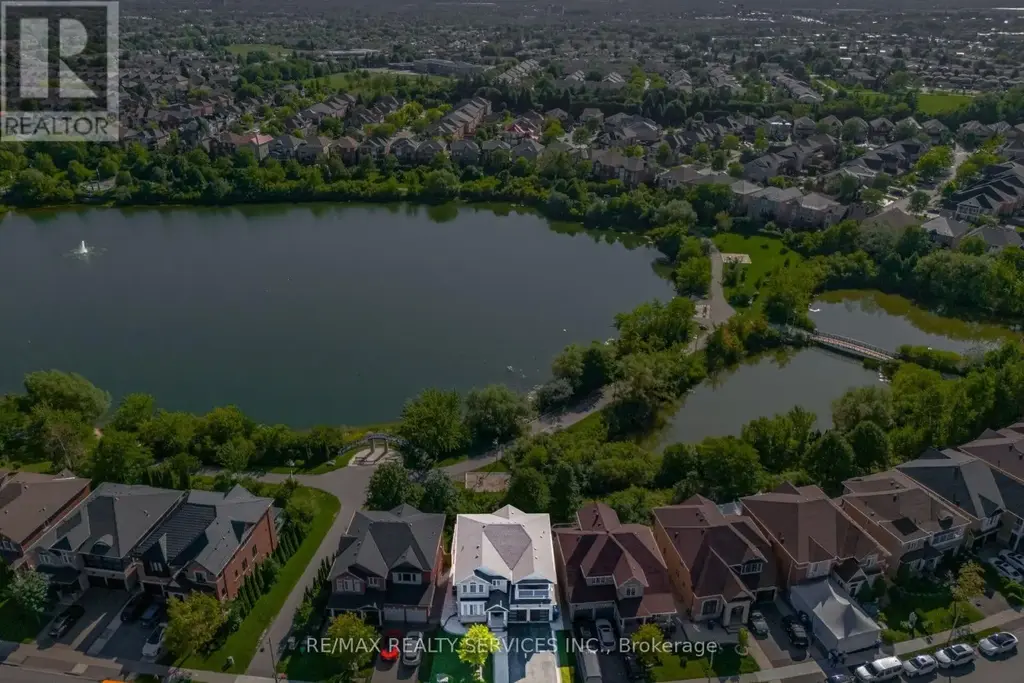 68 Southlake Boulevard, Brampton (Madoc)