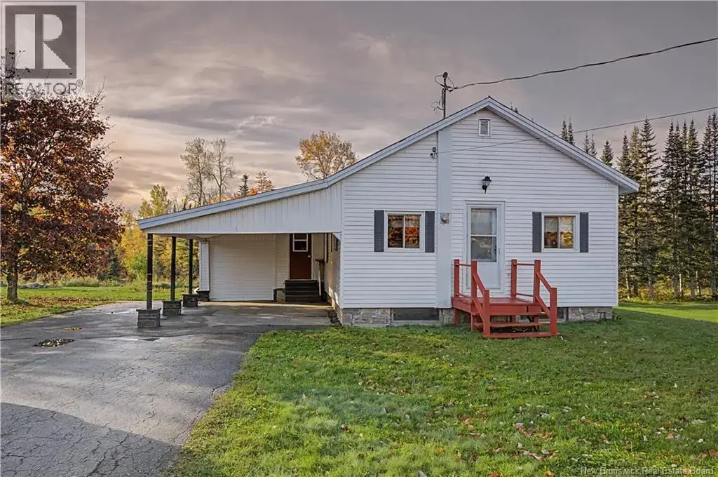 732 Hwy 435, Maple Glen