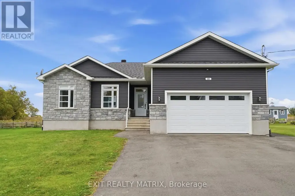 122 Pendleton Street, Champlain