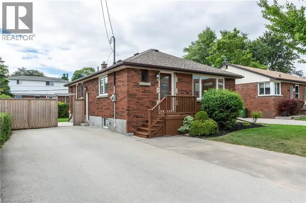 292 South Bend Road E, Hamilton