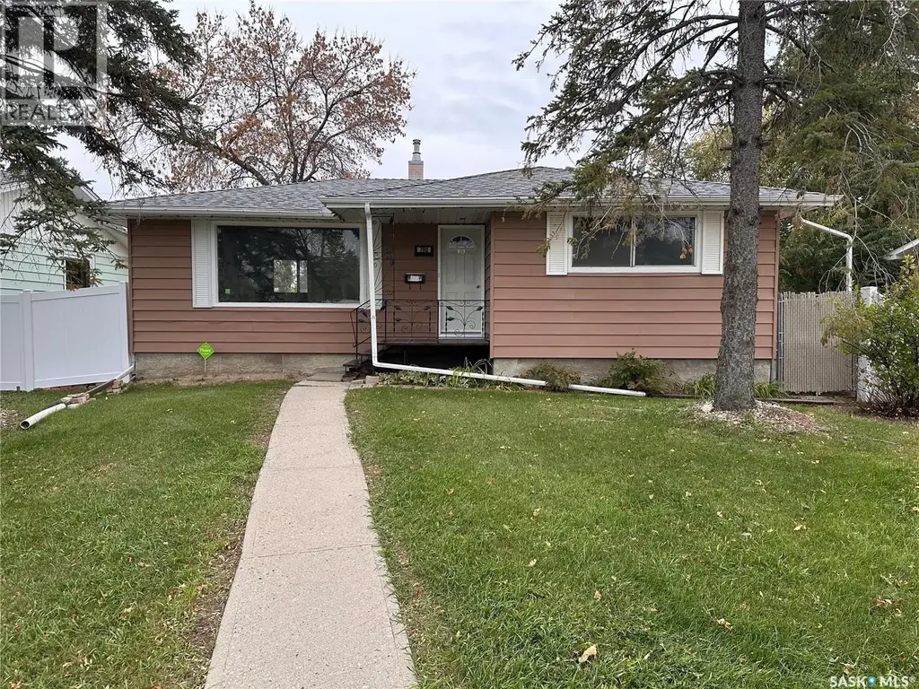 700 Forget Street, Regina