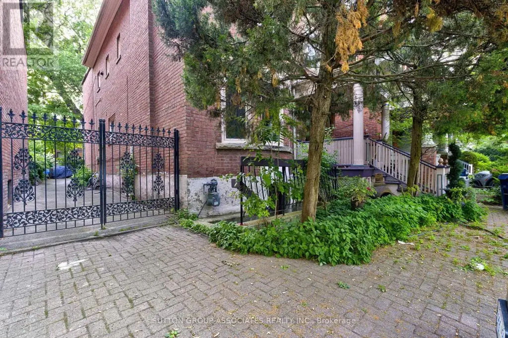 Basement - 192 Albany Avenue, Toronto (Annex)