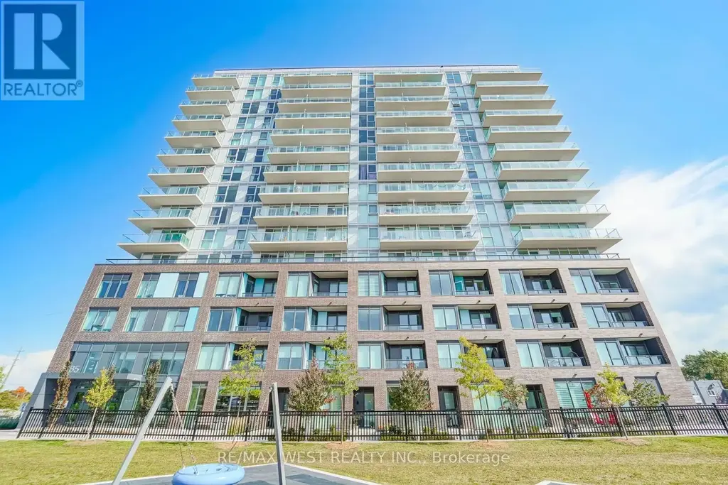 1103 - 185 Deerfield Road, Newmarket (Central Newmarket)