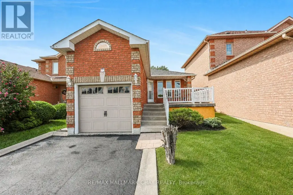 436 Simcoe Road, Bradford West Gwillimbury (Bradford)