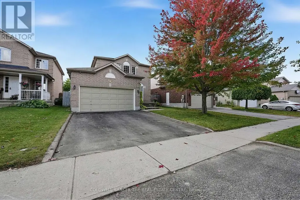 184 Brucker Road, Barrie (Holly)