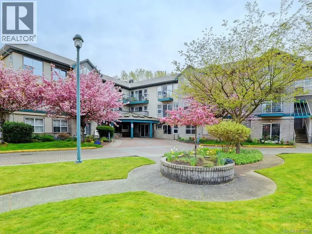 316 1485 Garnet Rd, Saanich
