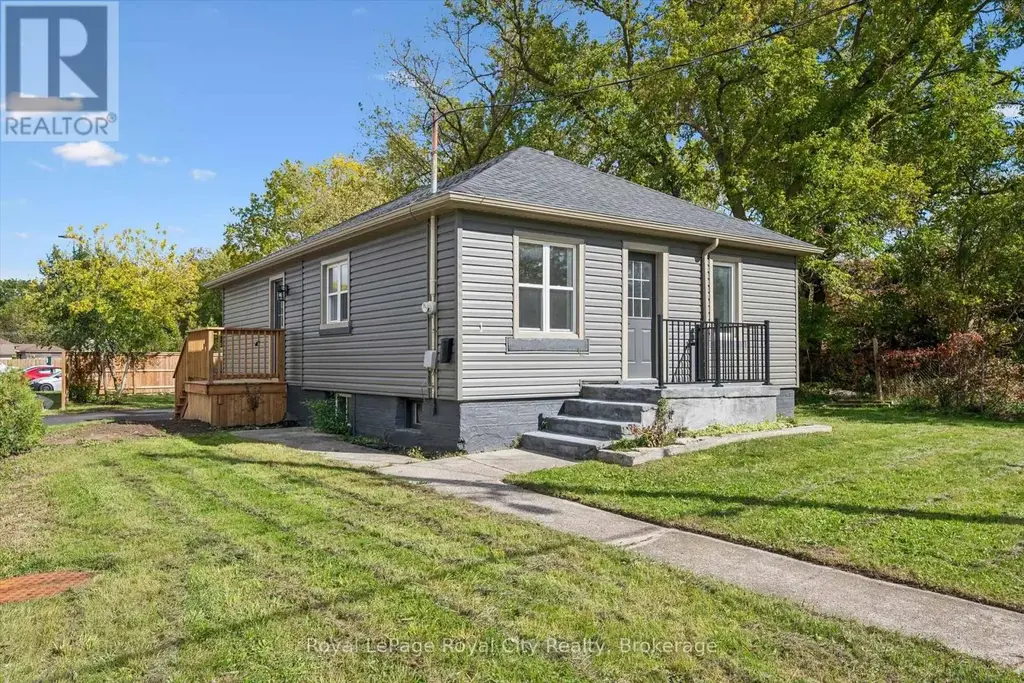 1 Stevenson Street N, Guelph (St. George's)