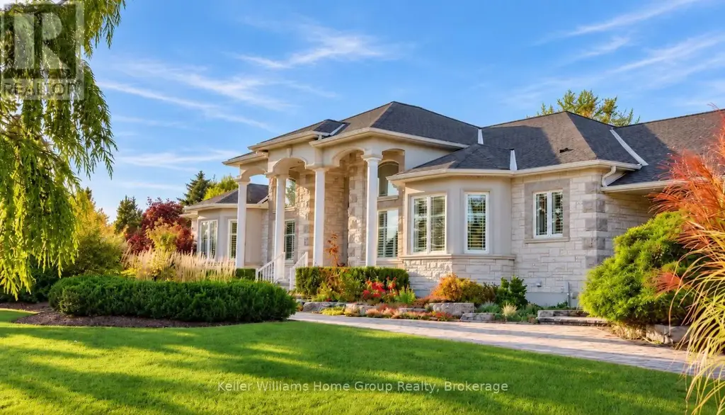 1194 Hunt Club Road, Cambridge