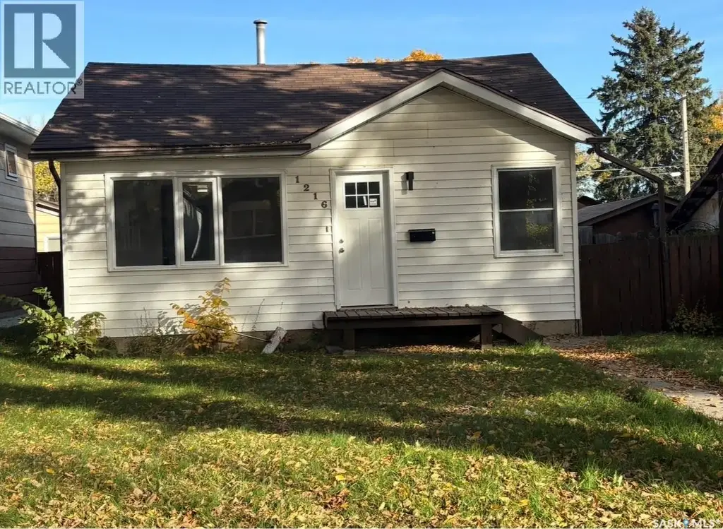 1216 K Avenue S, Saskatoon