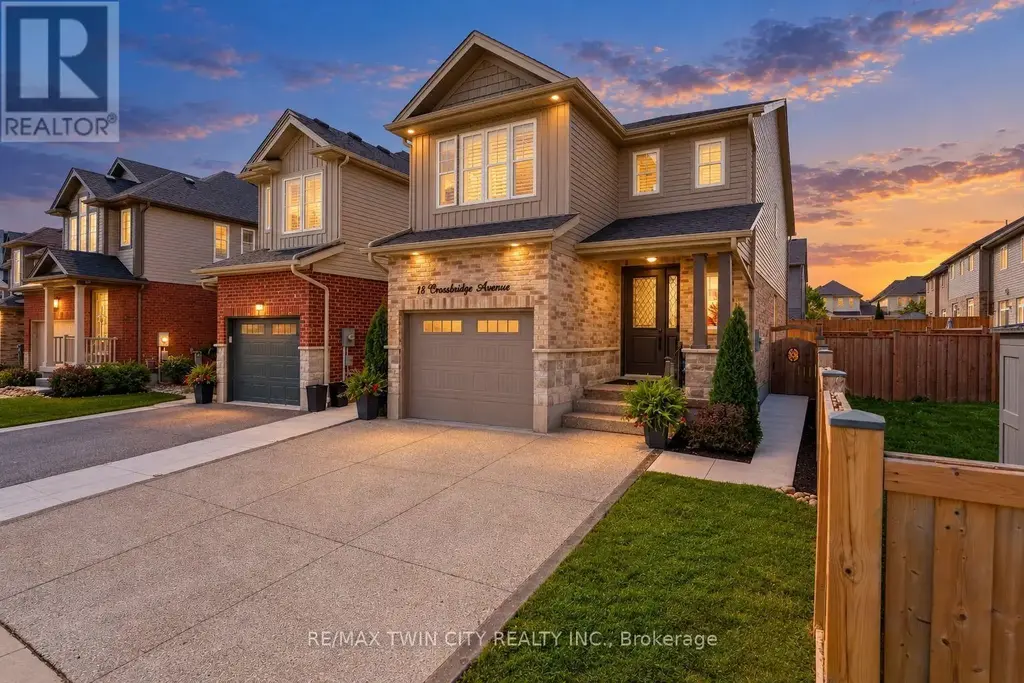 18 Crossbridge Avenue, Kitchener