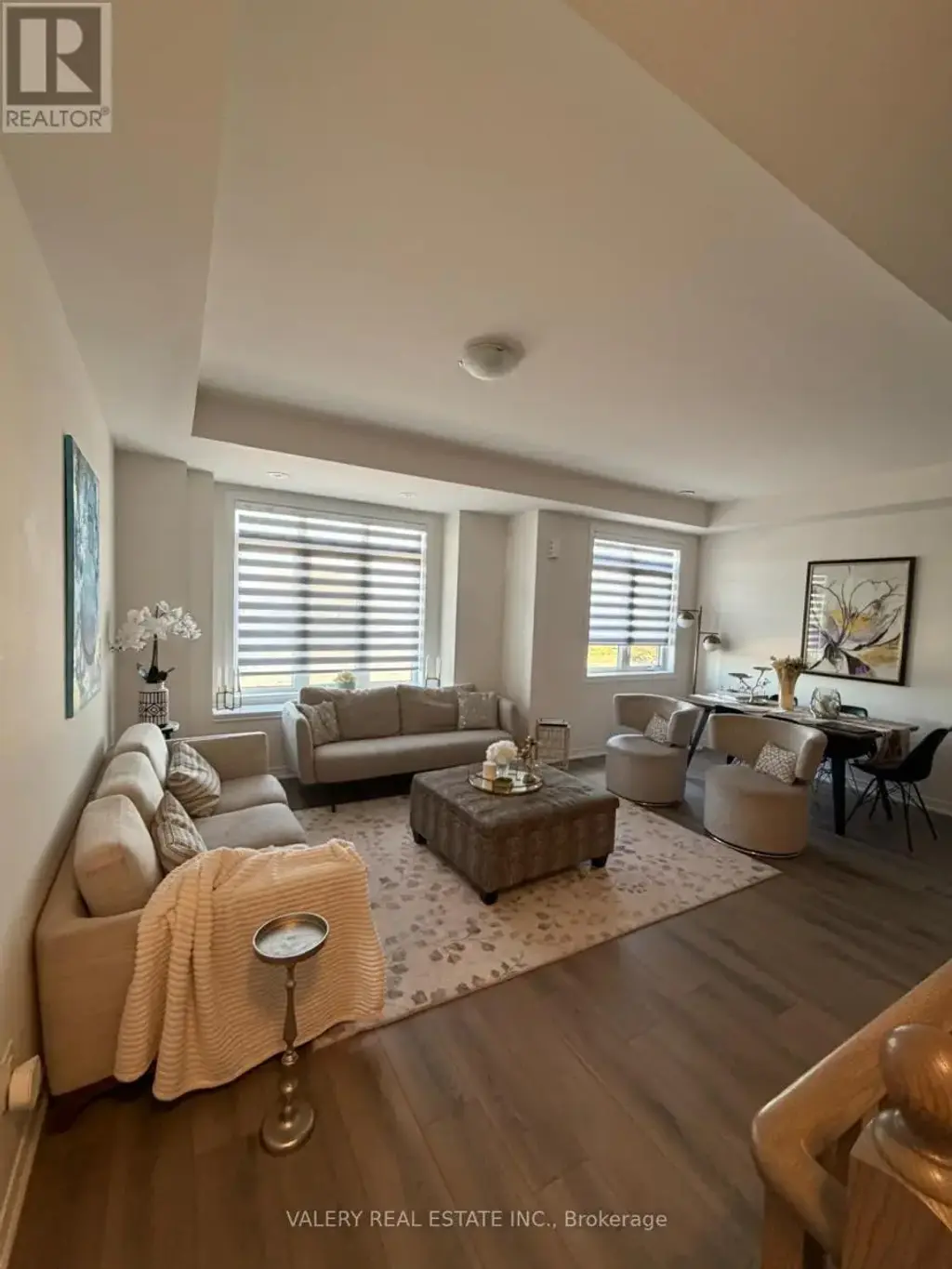 517 Dundas Street E, Oakville (JM Joshua Meadows)
