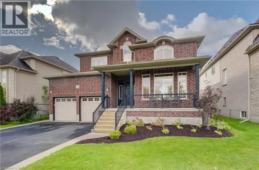 102 Schweitzer Crescent, Wellesley
