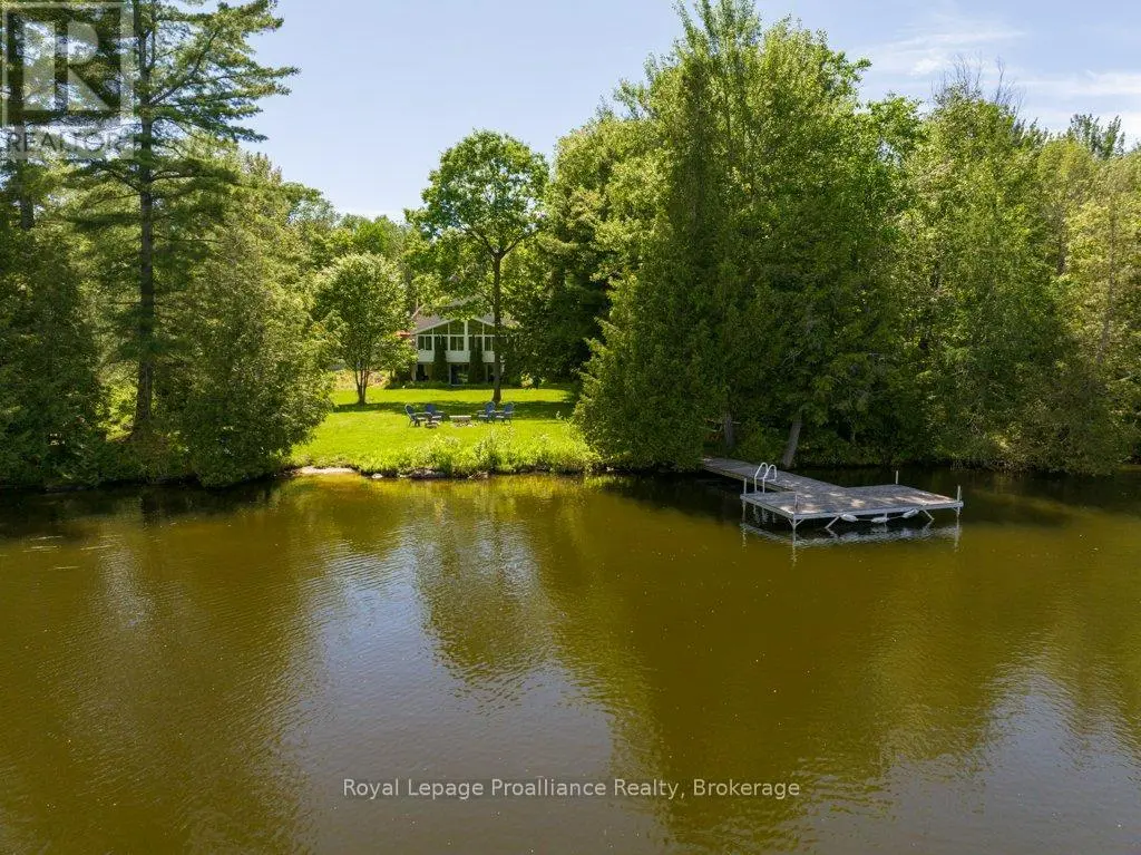 1401 Whites Road, Frontenac (Frontenac North)