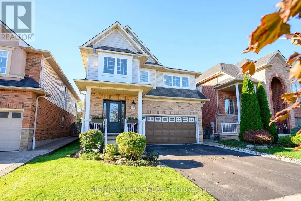 54 Vinifera Drive, Grimsby (Grimsby East)