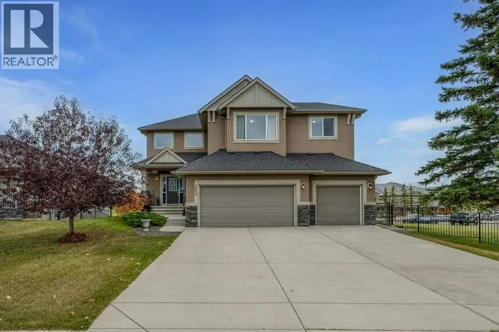 303 Lakeside Greens Drive, Chestermere