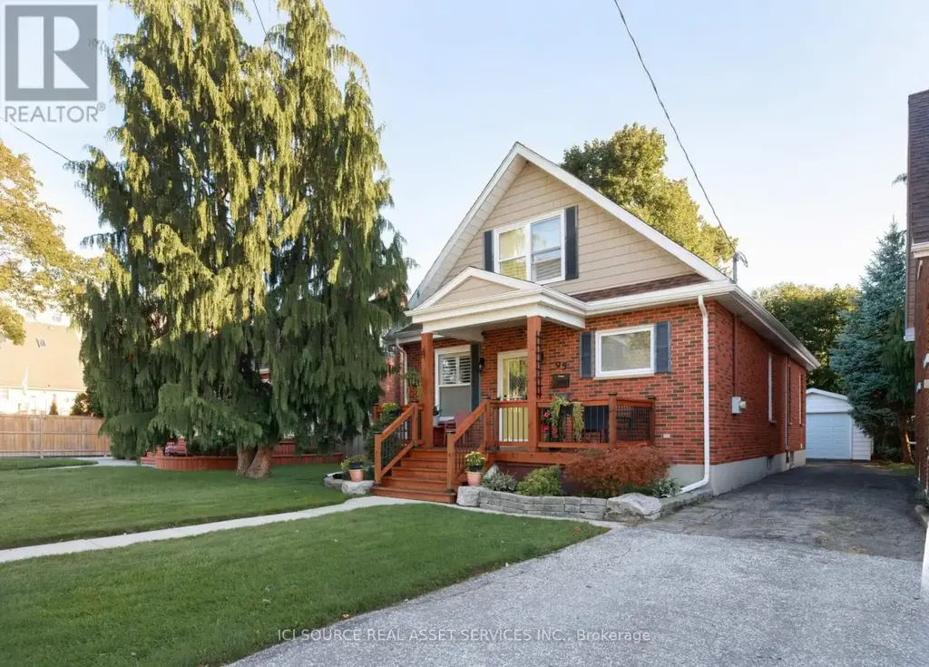 95 Robertson Avenue, Chatham-Kent (Chatham)