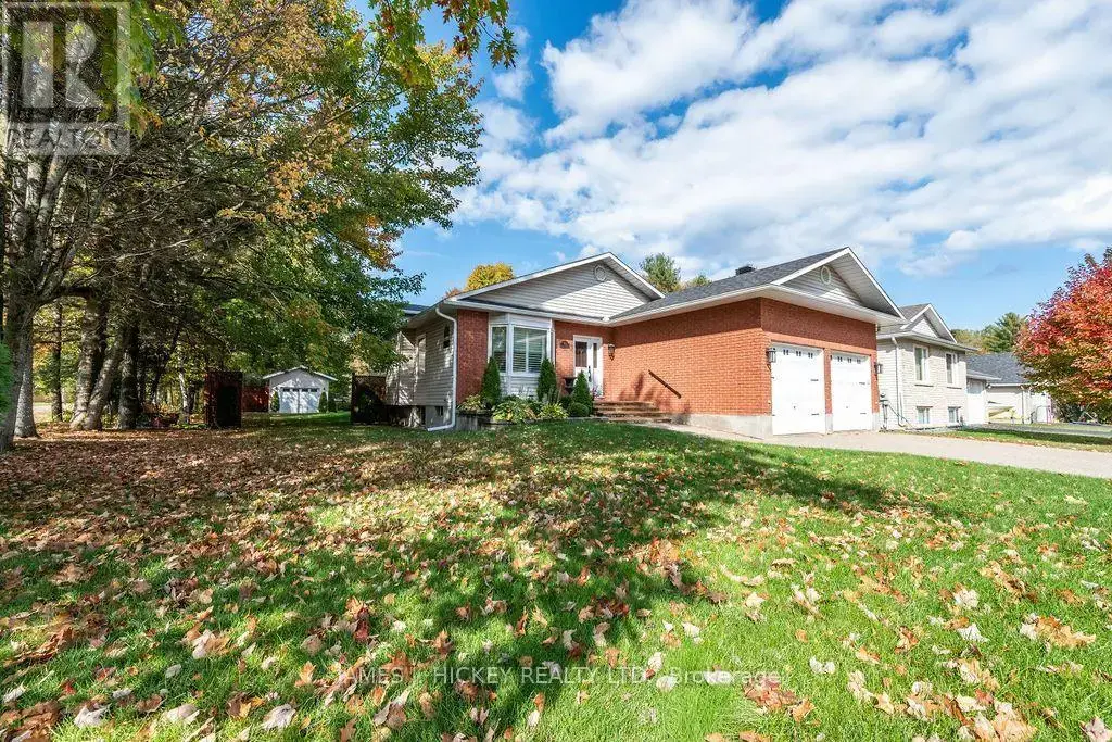 101 Thomas Street, Deep River