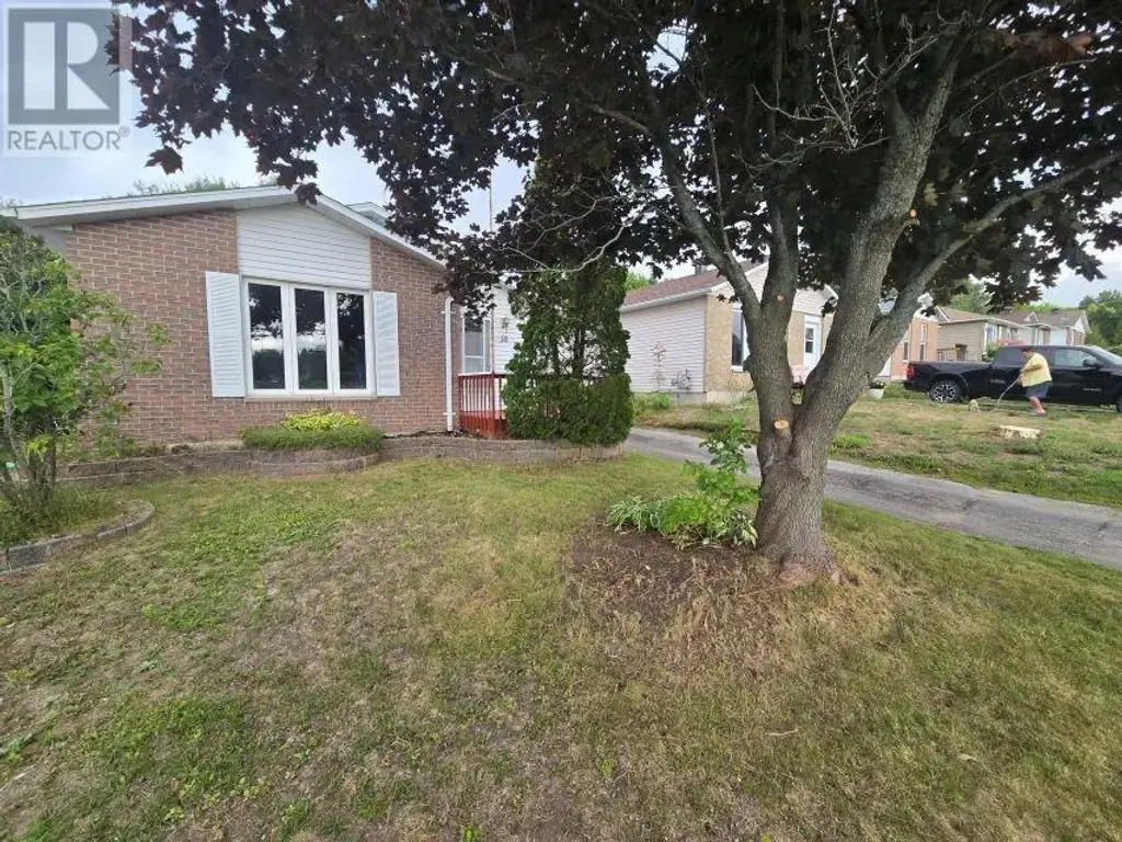 58 Taylor Blvd, Elliot Lake