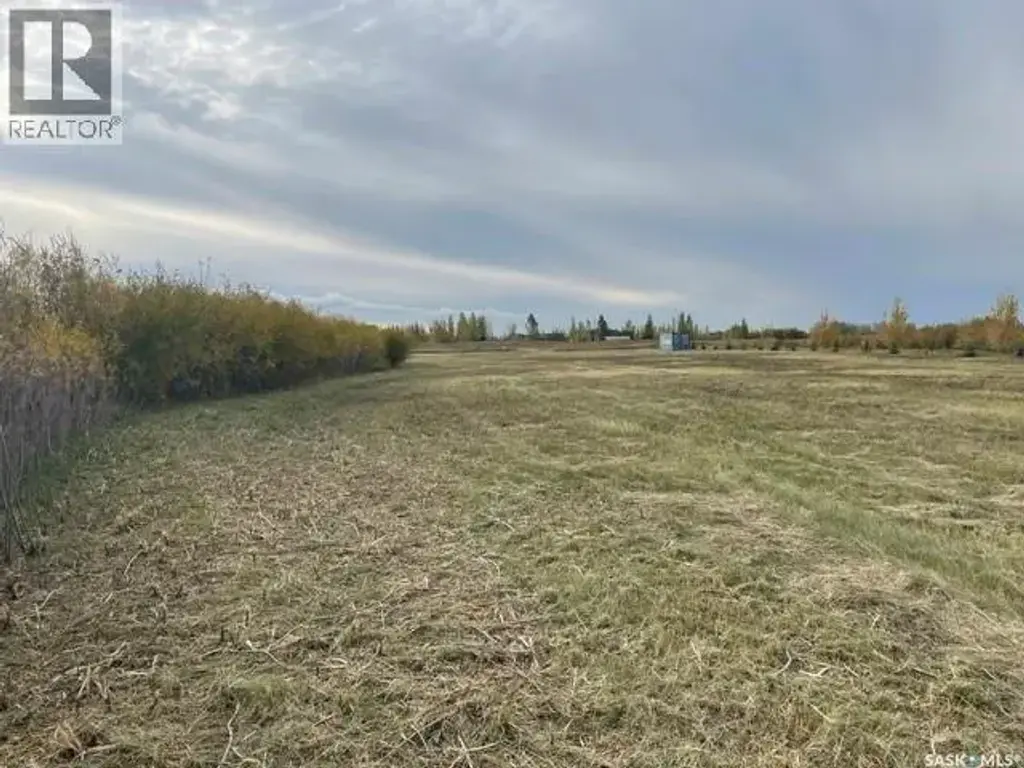 Lot 3/blk 4 Hwy 303-4.9 Acres, Lloydminster