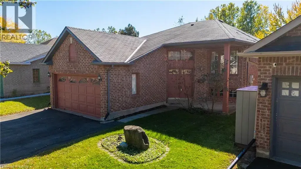 23 Madison Court W, Welland
