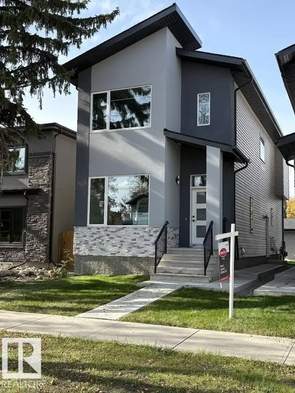 11032 128 St Nw, Edmonton