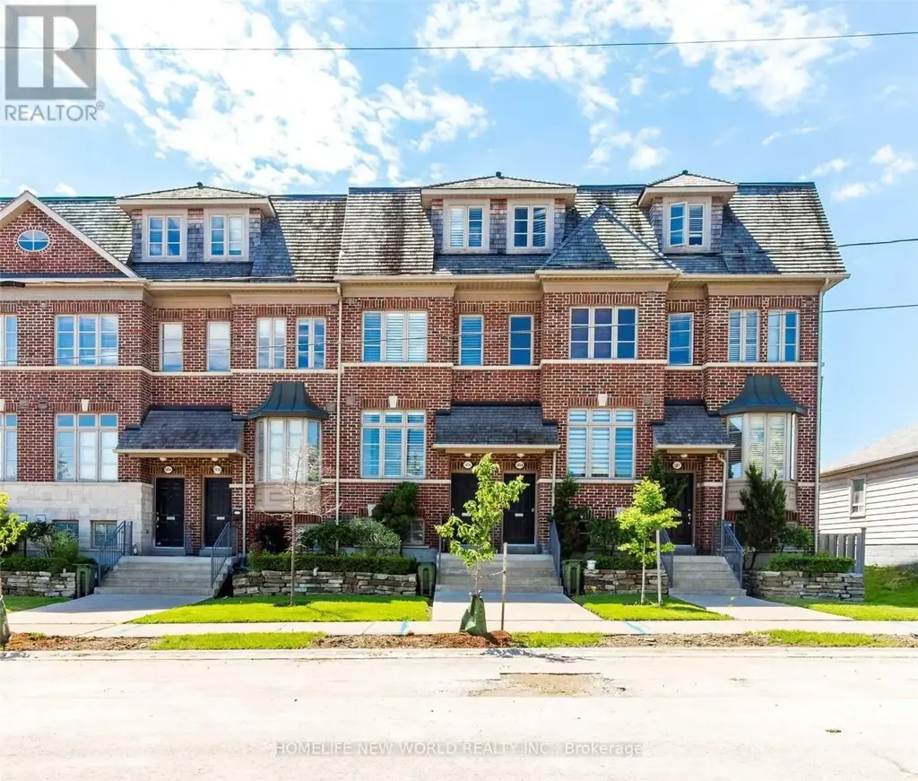 585a Oxford Street, Toronto (Mimico)