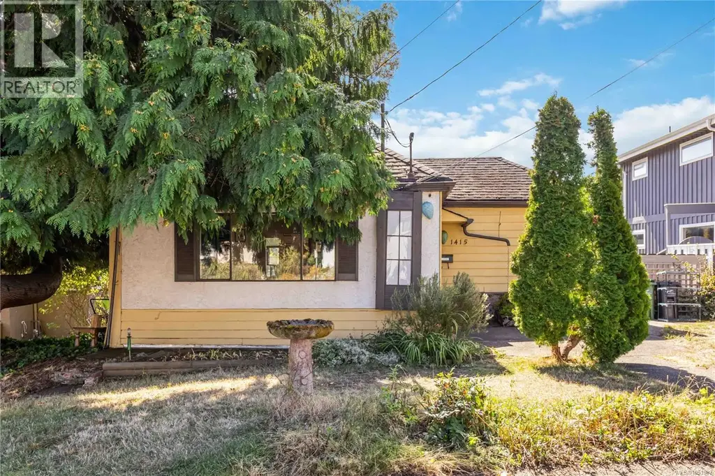 1415 Lang St, Victoria