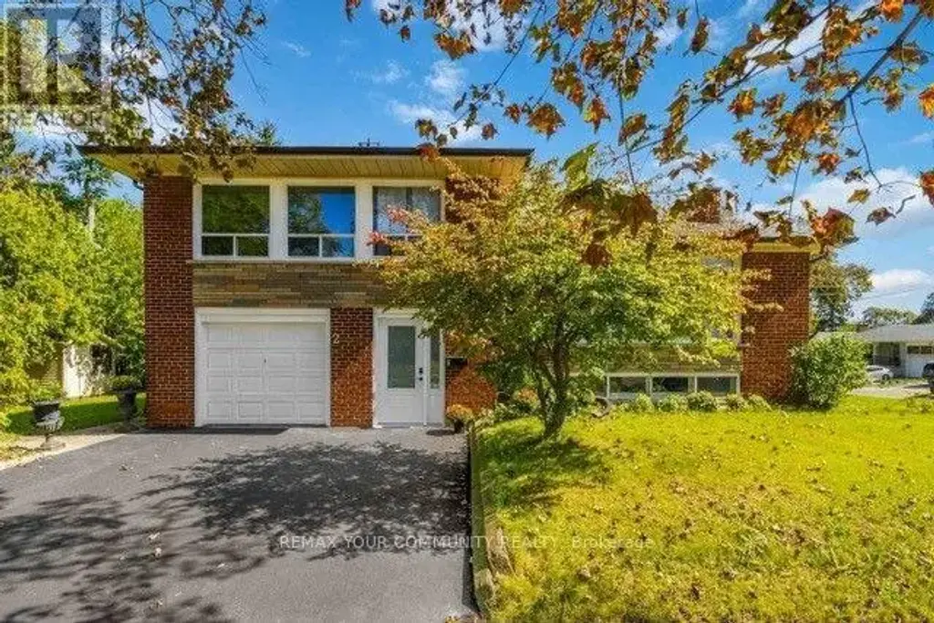 2 Munhall Road, Toronto (Humber Heights)